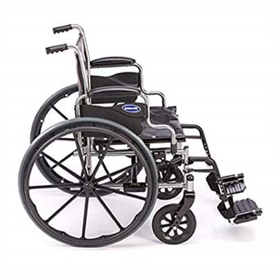 Tracer EX2 Invacare facing to the right