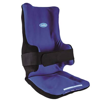 Cushioned seat of the Vipamat Hippocampe wheelchair with safety belt
